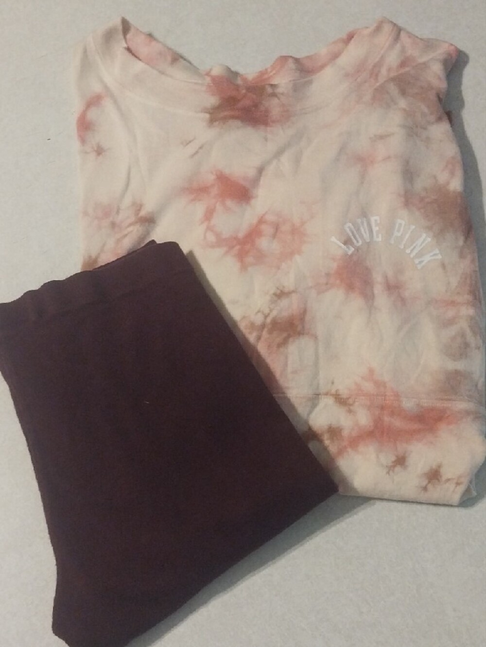 PINK Victoria's Secret Tie-Dye Cropped Tee and Burgundy Leggings Set